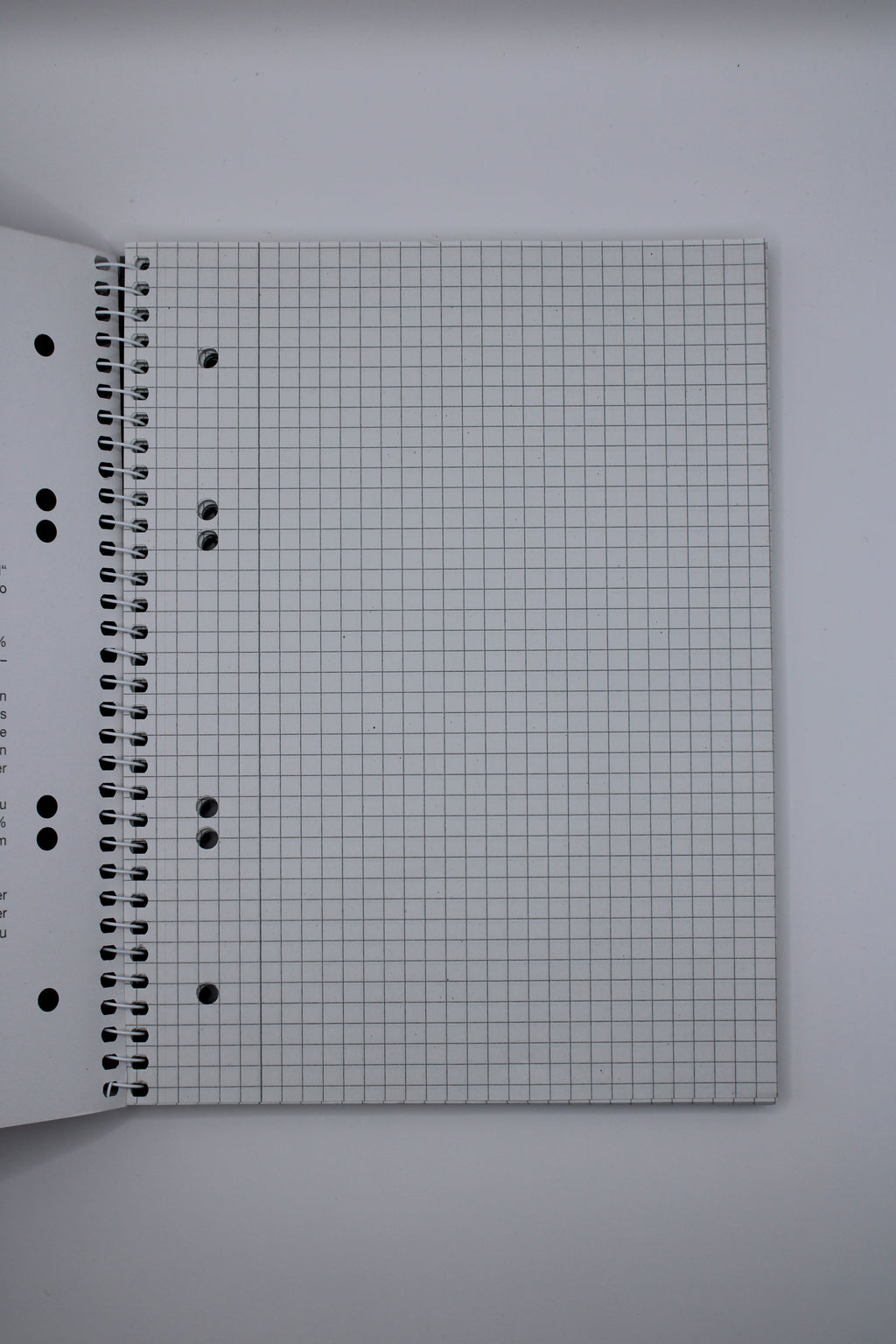 Collegeblock, 80 Blatt, A5, kariert, weiß, Abheftlochung, Perforation, 52272