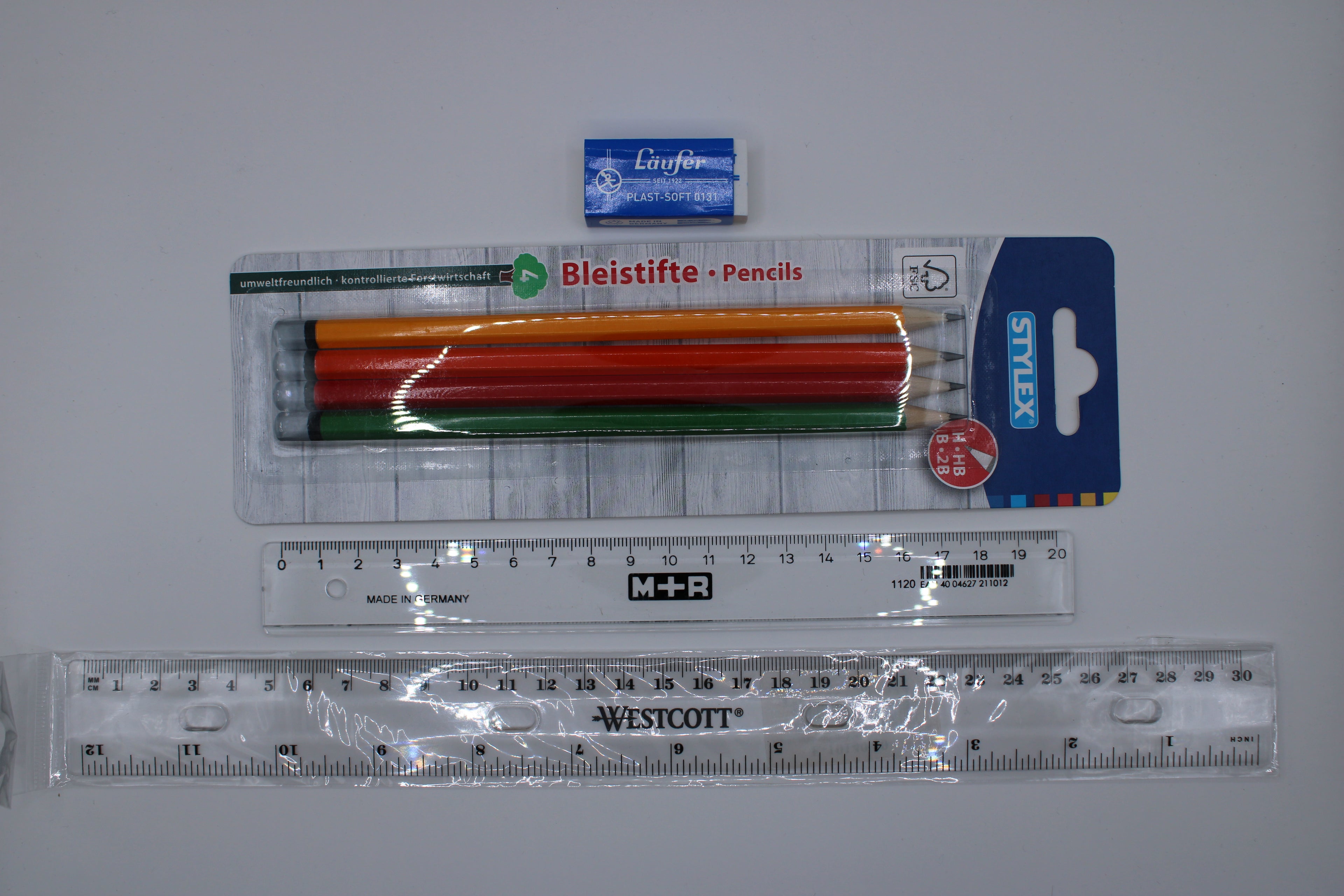 Das Mess-Set 3.0 Schule, (Lineal Westcott, 30 cm, Kunststoff, transparent), (M+R Lineal, 20 cm, Kunststoff, transparent), (Stylex Bleistifte, 4er-Set, H, HB, B, 2B, 26015), (Radiergummi Läufer Plast Soft)